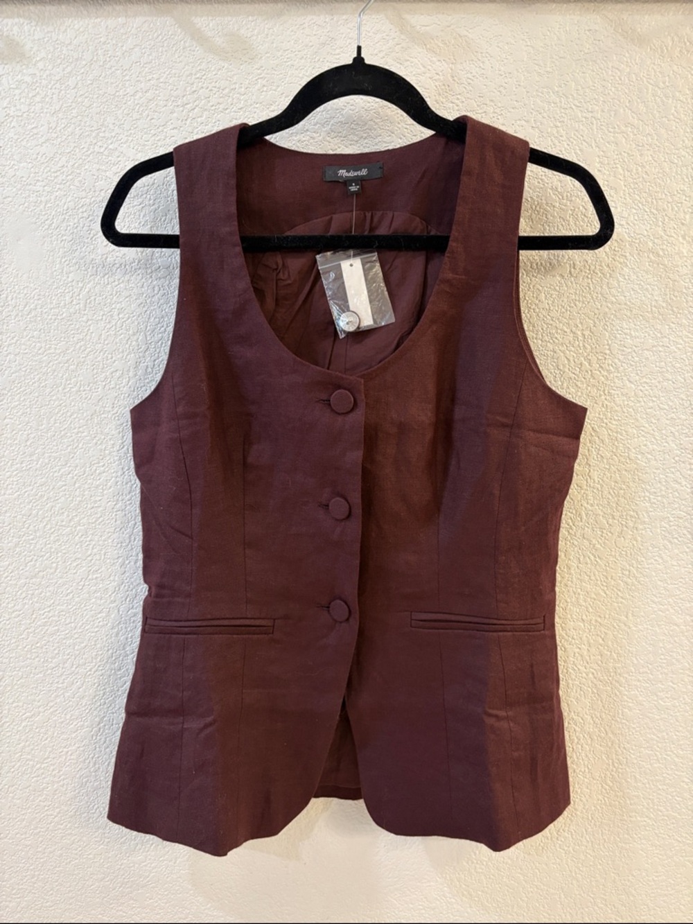 Madewell Button-Front Sleeveless Tailored Vest in Chocolate Brown